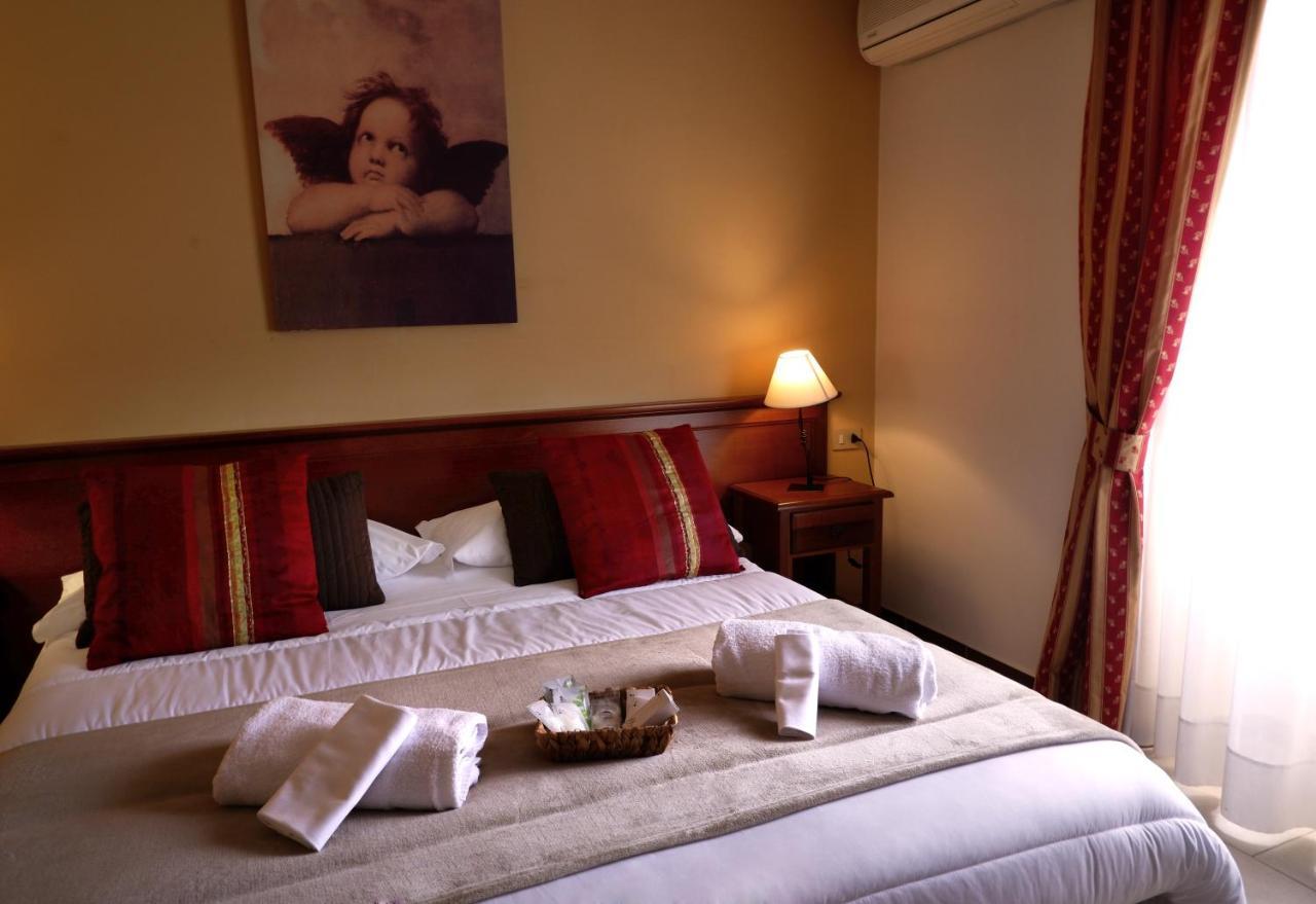 Hotel Borgo Antico Fabriano Buitenkant foto