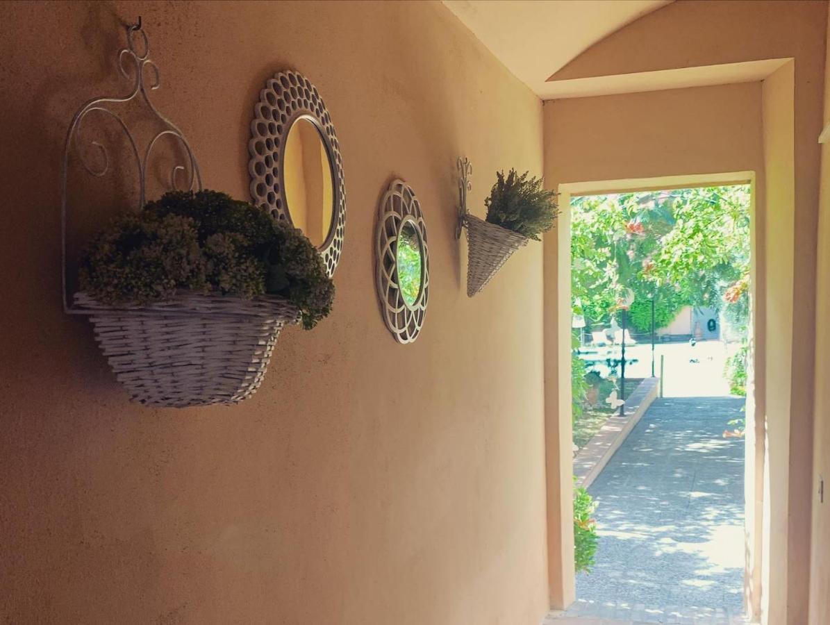 Hotel Borgo Antico Fabriano Buitenkant foto