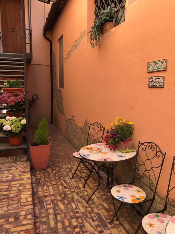 Hotel Borgo Antico Fabriano Buitenkant foto