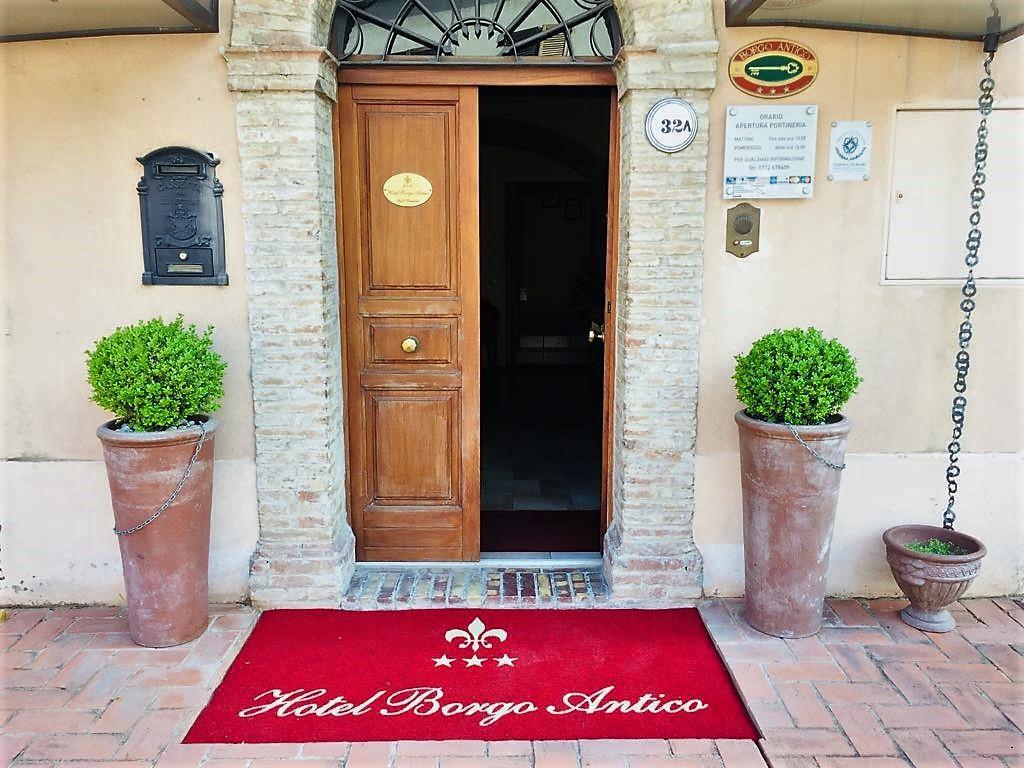 Hotel Borgo Antico Fabriano Buitenkant foto